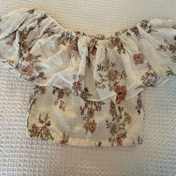 Floral off the shoulder blouse - Picture 1 of 2